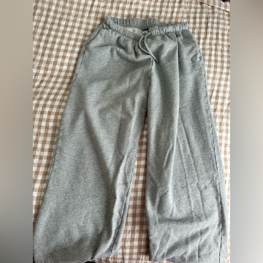 Old Navy Heather Gray Sweatpants